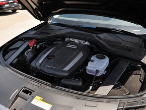 奥迪(进口) 2.0T 发动机主体特写