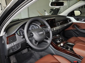 奥迪(进口)  2.0T 中控台左侧