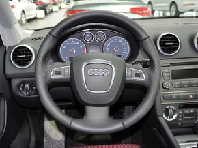 奥迪(进口) Sportback 30TFSI 1.4T AT 方向盘整体