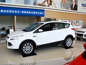 長安福特  1.6T 自動 車輛左正側(cè)視角
