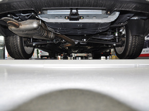 北京汽车(绅宝)  2.3T 自动 后底部特写