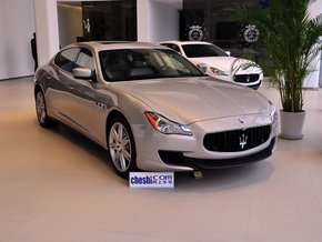 玛莎拉蒂  3.0T 车辆右侧45度角