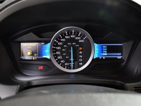 福特(进口)  3.5L 自动 方向盘后方仪表盘