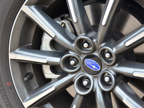 斯巴鲁  2.0L 自动