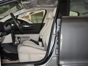 东风雪铁龙  三厢 1.6L 自动 驾驶席座椅正视图