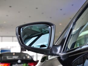 上海大众  改款 1.6L 手动 反光镜外侧下视