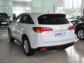 讴歌  3.0L 自动 车辆左后45度视角