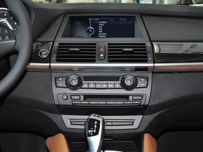 宝马(进口)  3.0T 中控仪表台总特写