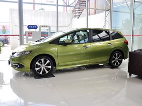 东风本田  1.8L CVT 车辆左正侧视角