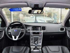 沃尔沃(进口) 改款 2.0T 自动 中控台整体