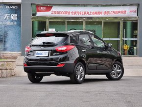 北京现代  改款 GLS 2.0L 自动 车辆右侧尾部视角