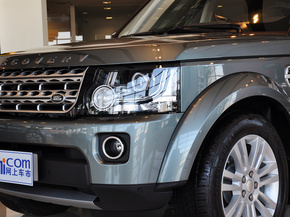 路虎  3.0 V6 SC 车辆左前大灯45度视角