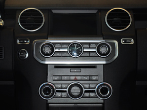 路虎  3.0 V6 SC 中控台中央特写