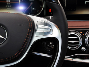 奔驰(进口)  S400L 3.0T 自动 方向盘右侧