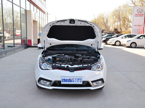 MG  1.5T 自动 车辆发动机舱整体