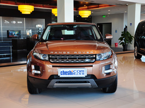 路虎 2.0T 车头正面视角