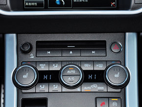 路虎  2.0T 中控台中央特写