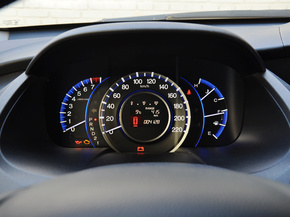 广汽本田 2.4L 自动 方向盘后方仪表盘