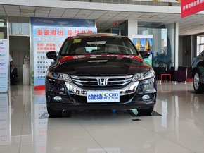 广汽本田  2.4L 自动 车头正面视角