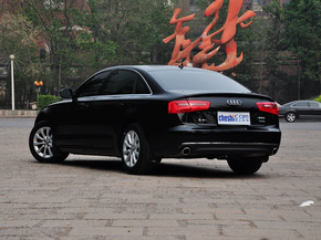 一汽奥迪  TFSI 车辆左后45度视角