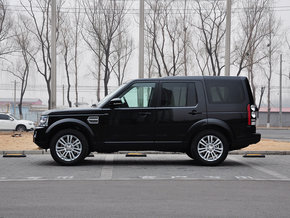 路虎  3.0T SD V6 车辆左正侧视角