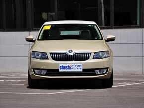 斯柯达  1.6L 手动 车头正面视角