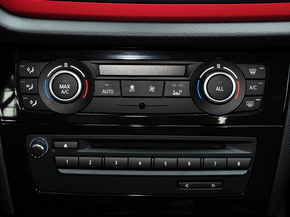 华晨宝马  sDrive18i 中控台下方特写