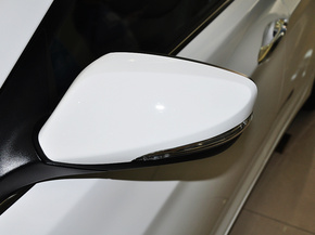 北京現(xiàn)代  1.6L 自動 反光鏡外側(cè)正視