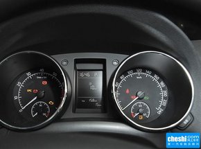 斯柯达  1.4TSI DSG 方向盘后方仪表盘