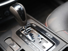 一汽奔騰  1.8T 換擋桿