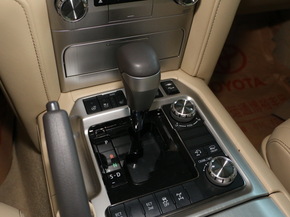 一汽丰田  4.6L 换挡杆