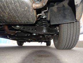 华晨中华  1.5T 右后悬架