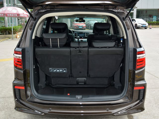 东风本田 2.4L 后备箱