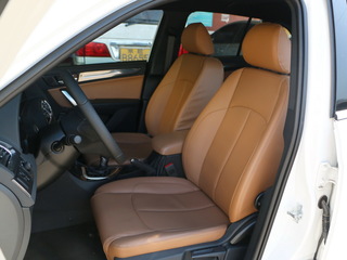 华晨中华  1.5T 前排座椅