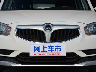 华晨中华  1.5T 前脸