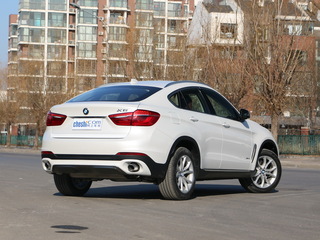 宝马(进口)  xDrive35i 右后正45度