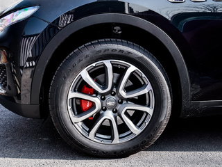 玛莎拉蒂  3.0T 350Hp 左前轮