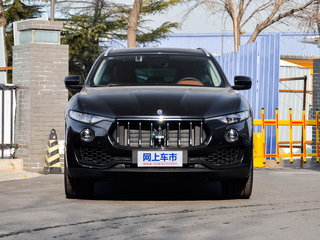 玛莎拉蒂  3.0T 350Hp 正前