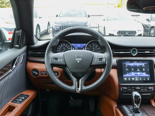玛莎拉蒂  3.0T 430Hp 方向盘