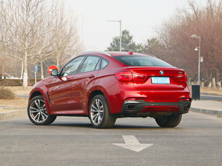 宝马(进口)  xDrive35i 左后正45度