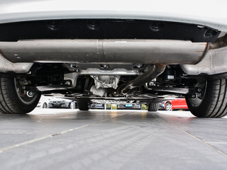 华晨宝马 525Li 底盘