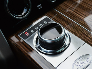路虎  3.0 V6 SC Vogue SE 换挡杆
