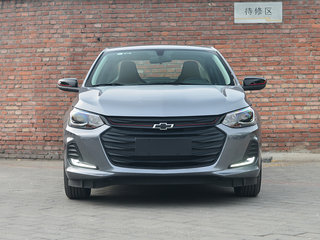 雪佛兰 Redline 正前