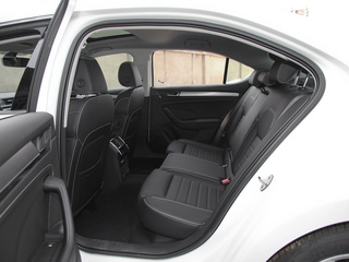 斯柯达（国产）  TSI330 第二排空间