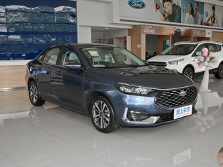 长安福特  1.5L 右前正45度