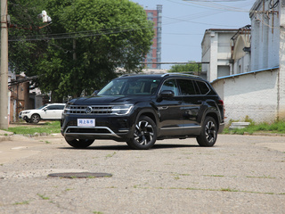上汽大众  380TSI 左前正45度
