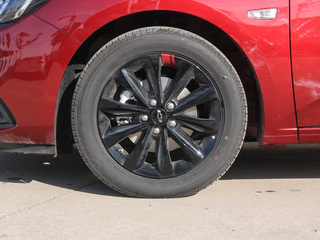 雪佛兰（国产）  轻混 Redline 320T