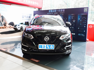 东风日产  2.0L CVT XV 正前