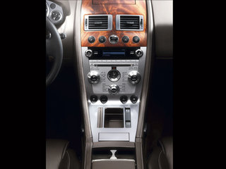 阿斯顿-马丁 DB9