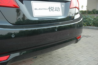 现代 悦动ELANTRA 倒车雷达 